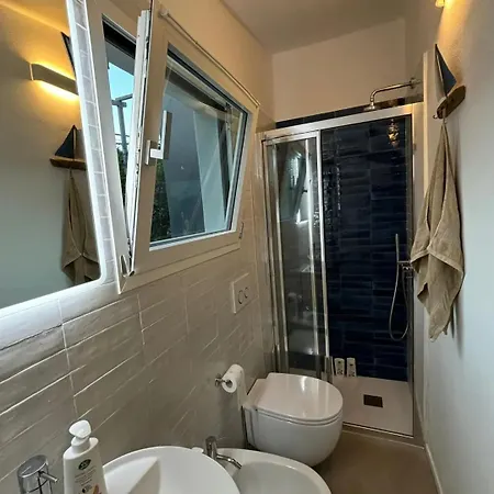 Mini A Pochi Passi Dal Mare Blue&green Santerenzo بيت للعطل *